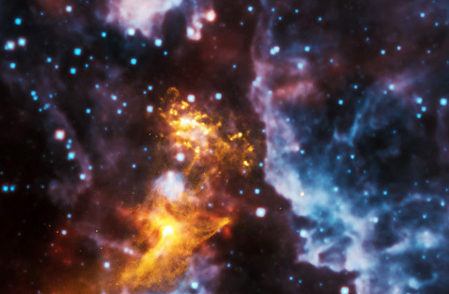 Ngôi sao neutron cũng hút bụi khí như hố đen 