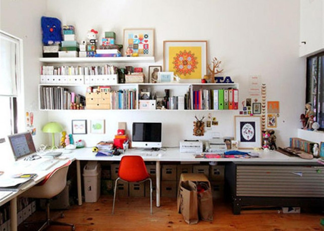 Xoay bàn làm việc về phía có ánh sáng mặt trời Xoay bàn làm việc về phía có ánh sáng mặt trời