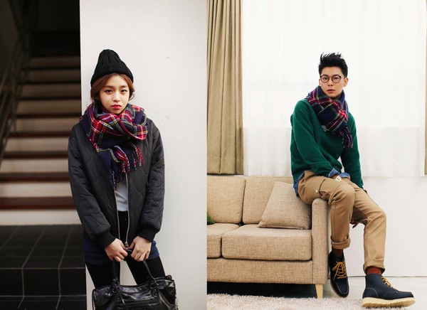 Cả 2 cùng ấm áp với khăn kẻ caro