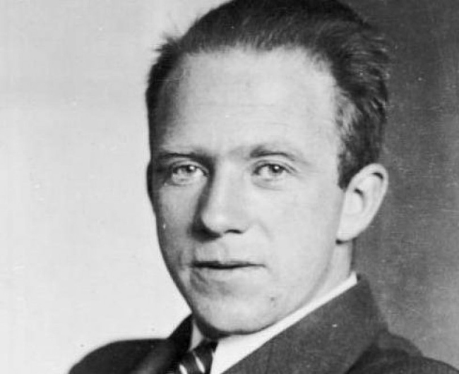 Giáo sư đãng trí Werner Heisenberg