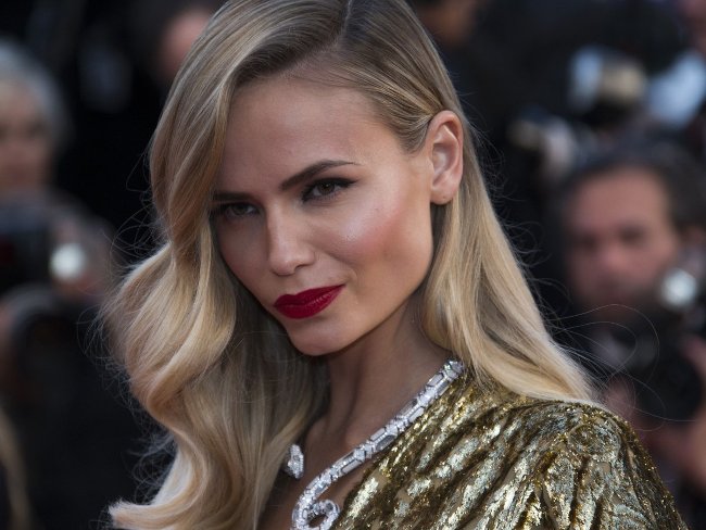 Quanh quẩn ở một nơi gần đóng cửa