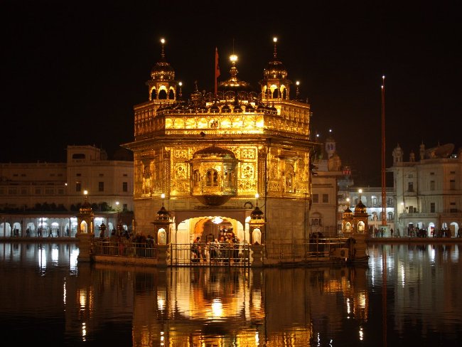Đền Vàng ở Amritsar, Ấn Độ