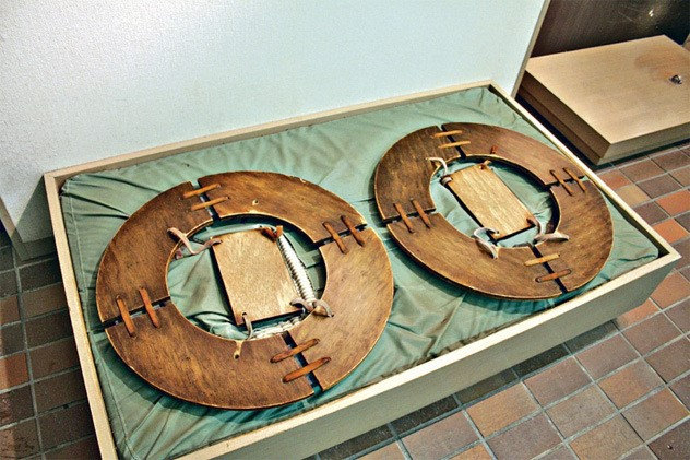 Mizu-Gumo dụng cụ đi trên mặt nước của ninja