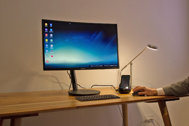 Kết nối điện thoại với Window và vận hành phiên bản desktop của Galaxy S8 trên máy tính