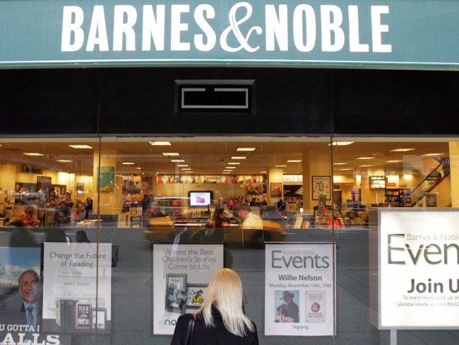 Trong những ngày đầu, Bezos đã tổ chức các cuộc họp tại Barnes & Noble