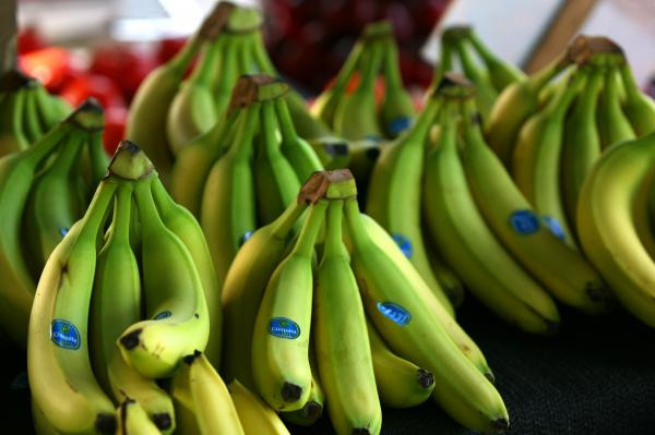 Ăn nhiều trái cây và rau củ để giảm huyết áp 