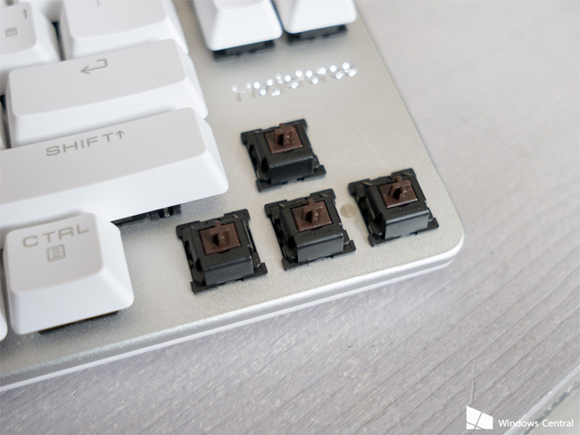 Tháo phím muốn thay đổi Tháo phím muốn thay đổi