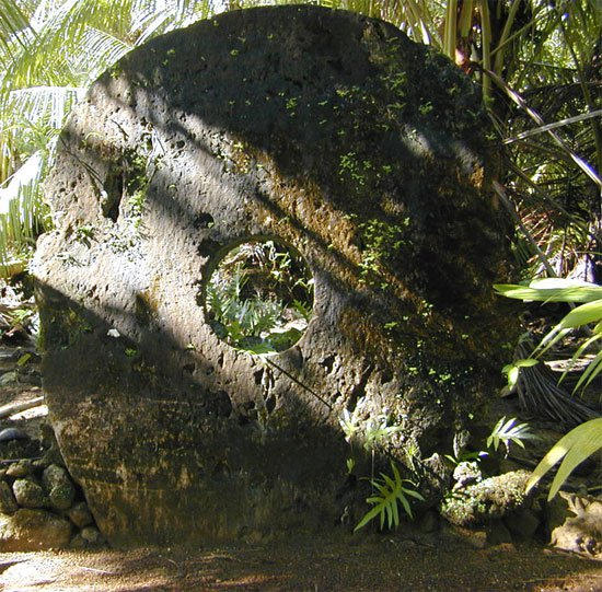 Tiền tảng đá 