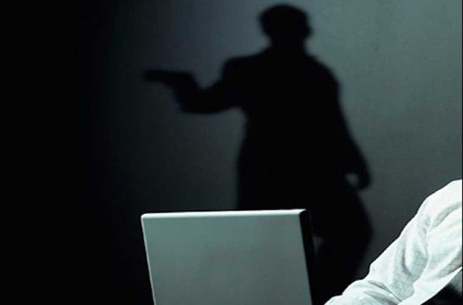 Ngay cả khi về hưu, nhiều điệp viên vẫn còn gặp những nguy hiểm