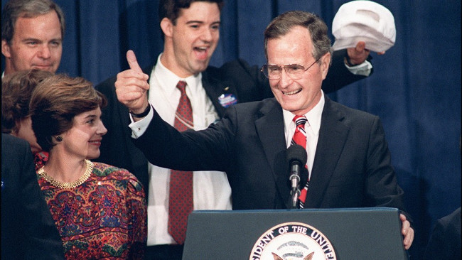 Geogre H.W. Bush đắc cử Tổng thống Mỹ năm 1988 Geogre H.W. Bush đắc cử Tổng thống Mỹ năm 1988
