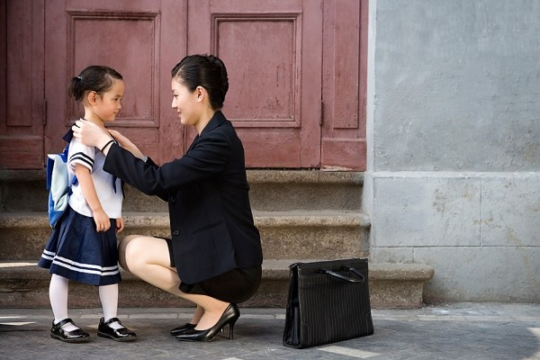 Khi con đi học là một bước ngoặt lớn đối với bé và cha mẹ Khi con đi học là một bước ngoặt lớn đối với bé và cha mẹ