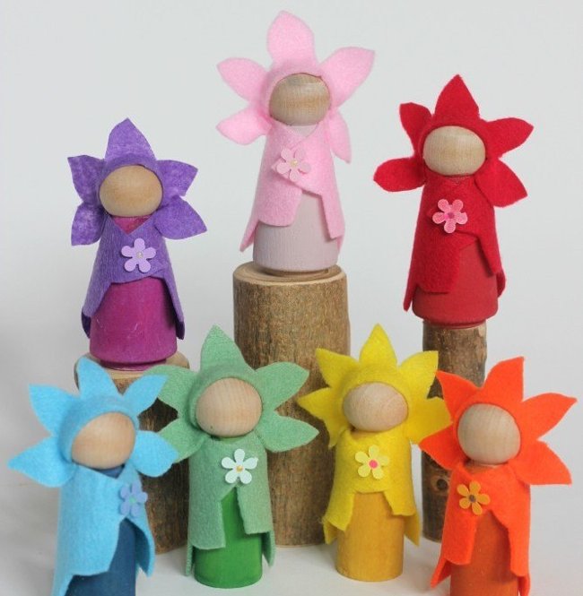 Búp bê làm bằng vải nỉ