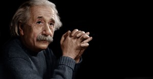 Albert Einstein đánh đổi hạnh phúc để trở thành thiên tài thế giới!