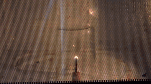 Quả cầu lửa bên trong lò vi sóng  Quả cầu lửa bên trong lò vi sóng