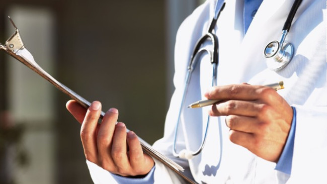 Bác sĩ áp lực do công việc Bác sĩ áp lực do công việc