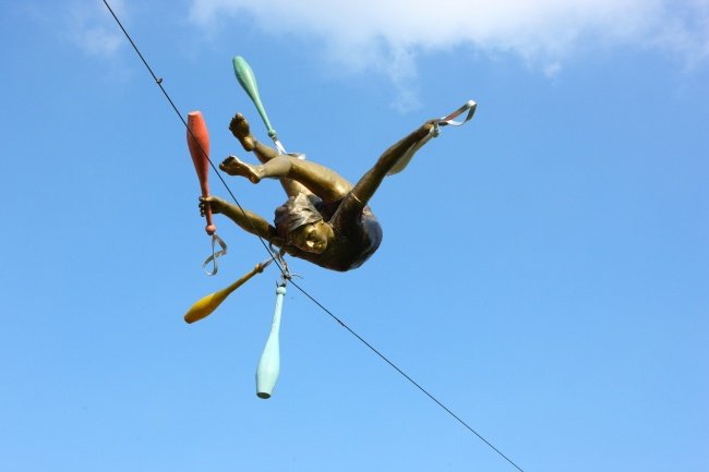 "Balancing Sculpture" - Dubai