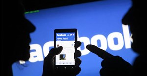 Facebook có đang chia cách con người?