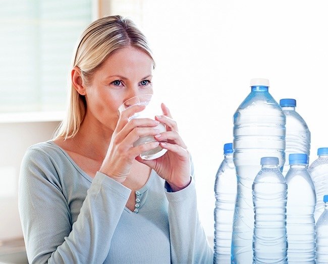 Nhanh khát và cảm thấy khô miệng