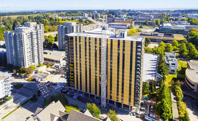 Ký túc xá Brock Commons