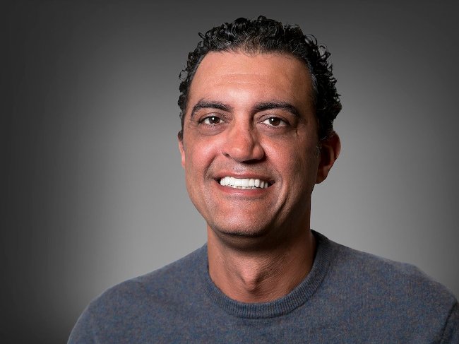 1cánh tay phải của Travis Kalanick, Phó Chủ tịch kinh doanh Uber - Emil Michael, đã rời khỏi Uber