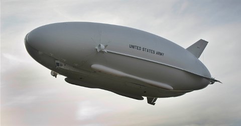 Máy bay lớn nhất thế giới đạt tới độ cao gần 1.200 m