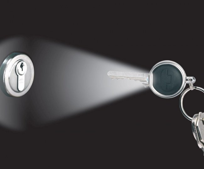 Chìa khóa kiêm đèn pin - Key torch