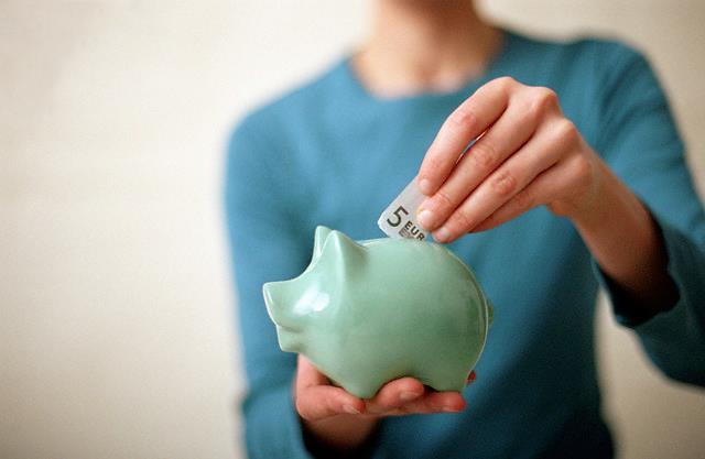 Tiết kiệm tiền 