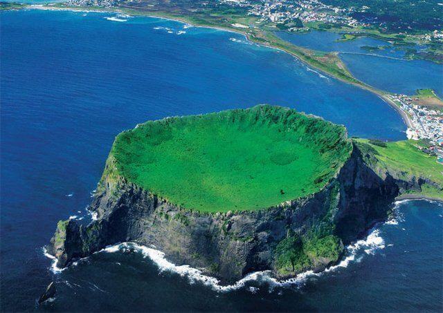 Hòn đảo núi lửa Jeju (Hàn Quốc)