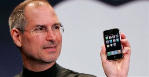 iPhone sẽ không bao giờ tồn tại nếu Steve Jobs không ghét một giám đốc tại Microsoft