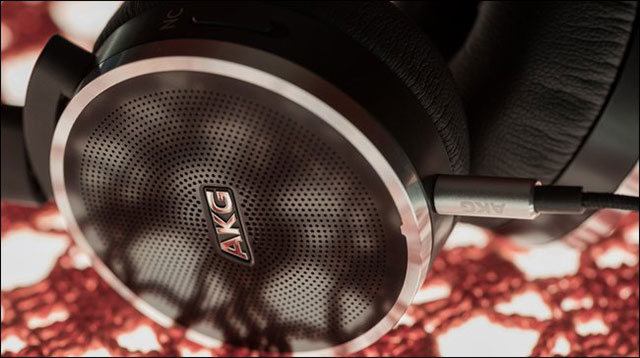 Dùng tai nghe tốt cho chất lượng âm thanh tốt hơn