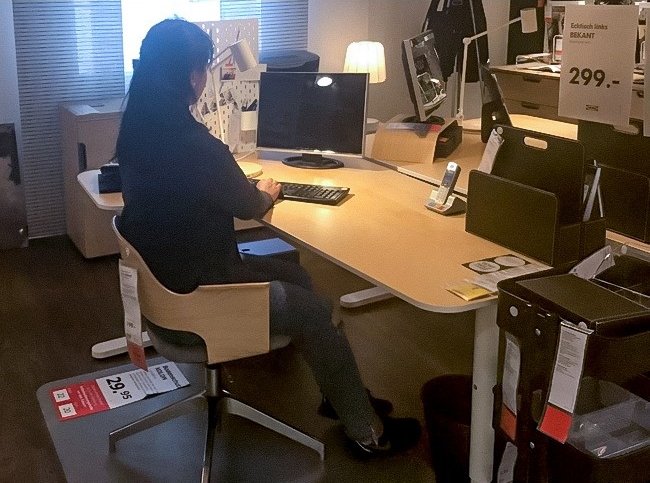 Chỉ là sống ảo thôi mà