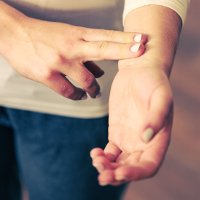 Làm thế nào để "stop" chứng tim đập nhanh chỉ trong vòng một phút?