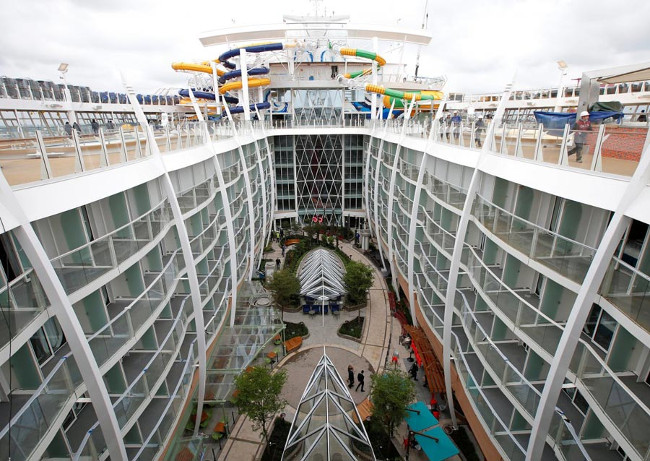 Con tàu có 2.747 phòng