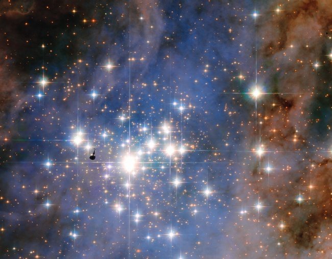 Trên sao Mộc và sao Thổ thường xuất hiện những cơn mưa kim cương