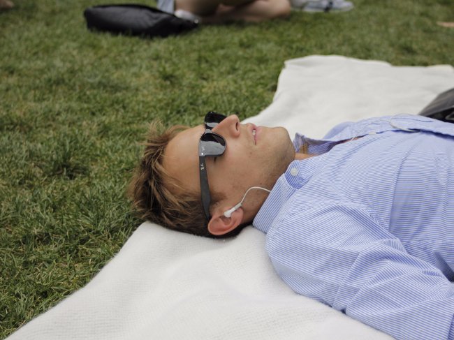 Thức dậy cùng một khoảng thời gian mỗi ngày