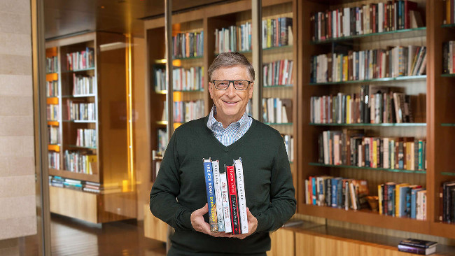 Để “xả stress” Bill Gates đọc sách trước khi đi ngủ