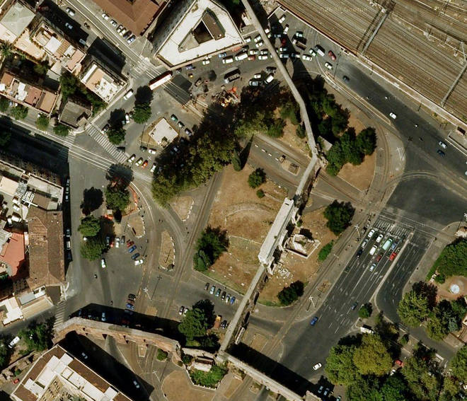 Porta Maggiore, Rome, Ý