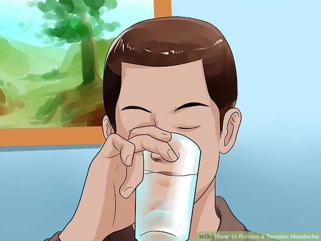 Uống nước hoặc trà thảo mộc