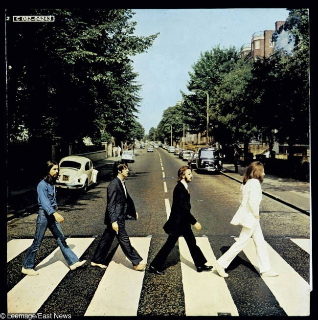 Ảnh bìa cho album thứ 12 – “Abbey Road” của ban nhạc The Beatles 