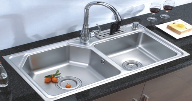 Chậu rửa bát đĩa là nơi sinh sôi của vi khuẩn