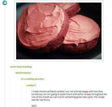 Một người phụ nữ đã thu thập máu kinh nguyệt của mình trong một năm rưỡi trong một chiếc lọ và sử dụng chúng để nướng... bánh quy