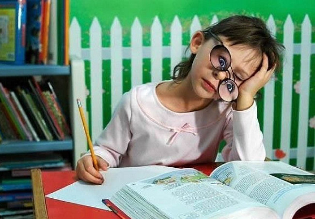 Nuôi suy nghĩ “không để con thua ngay từ vạch xuất phát”