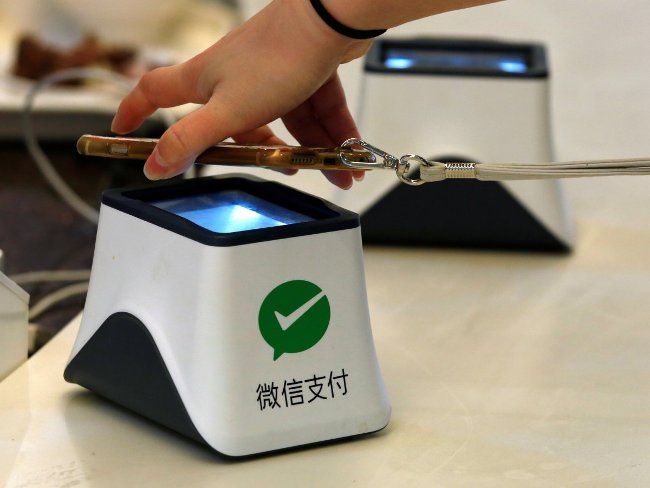 Để duy trì vị thế hiện tại, Tencent đã mở rộng đầu tư sang cả mảng game và ngân hàng