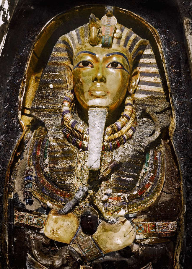 Chiếc mặt nạ an táng của Pharaông Tutankhamun