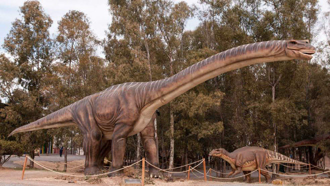 Về kích cỡ T-rex thực sự nhỏ bé so với Patagotitan mayorum