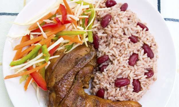 Jamaica để ý xem con bạn ăn gì