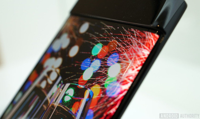 Các khác biệt khác giữa AMOLED và POLED