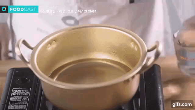 Put water in the cooking pot