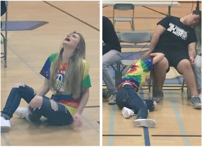 Vui vẻ, buồn bã và mệt mỏi.