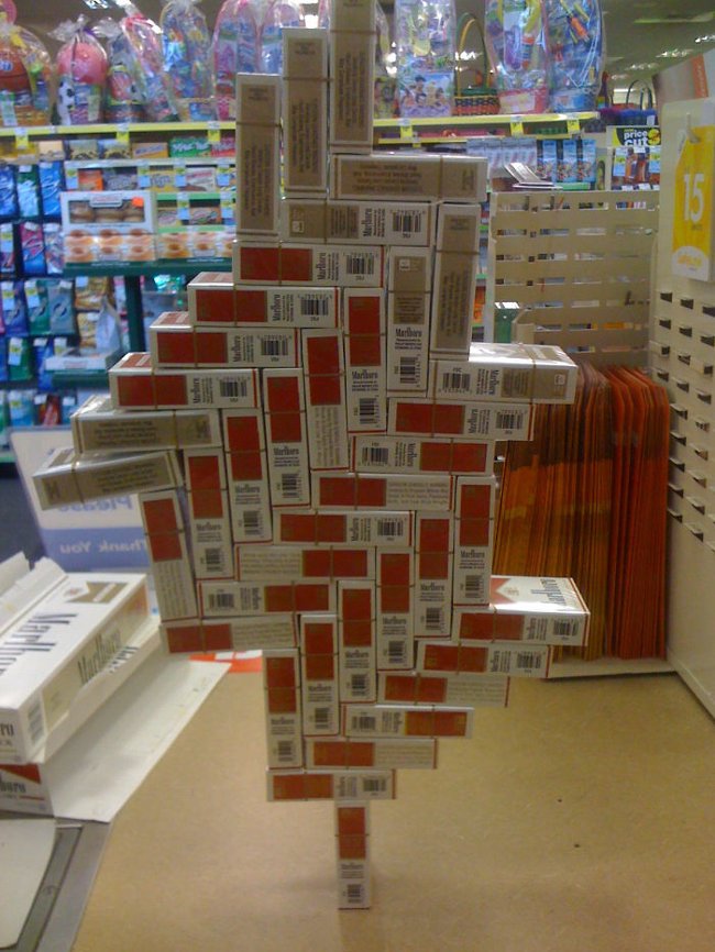 Thánh xếp gỗ của năm đây rồi.